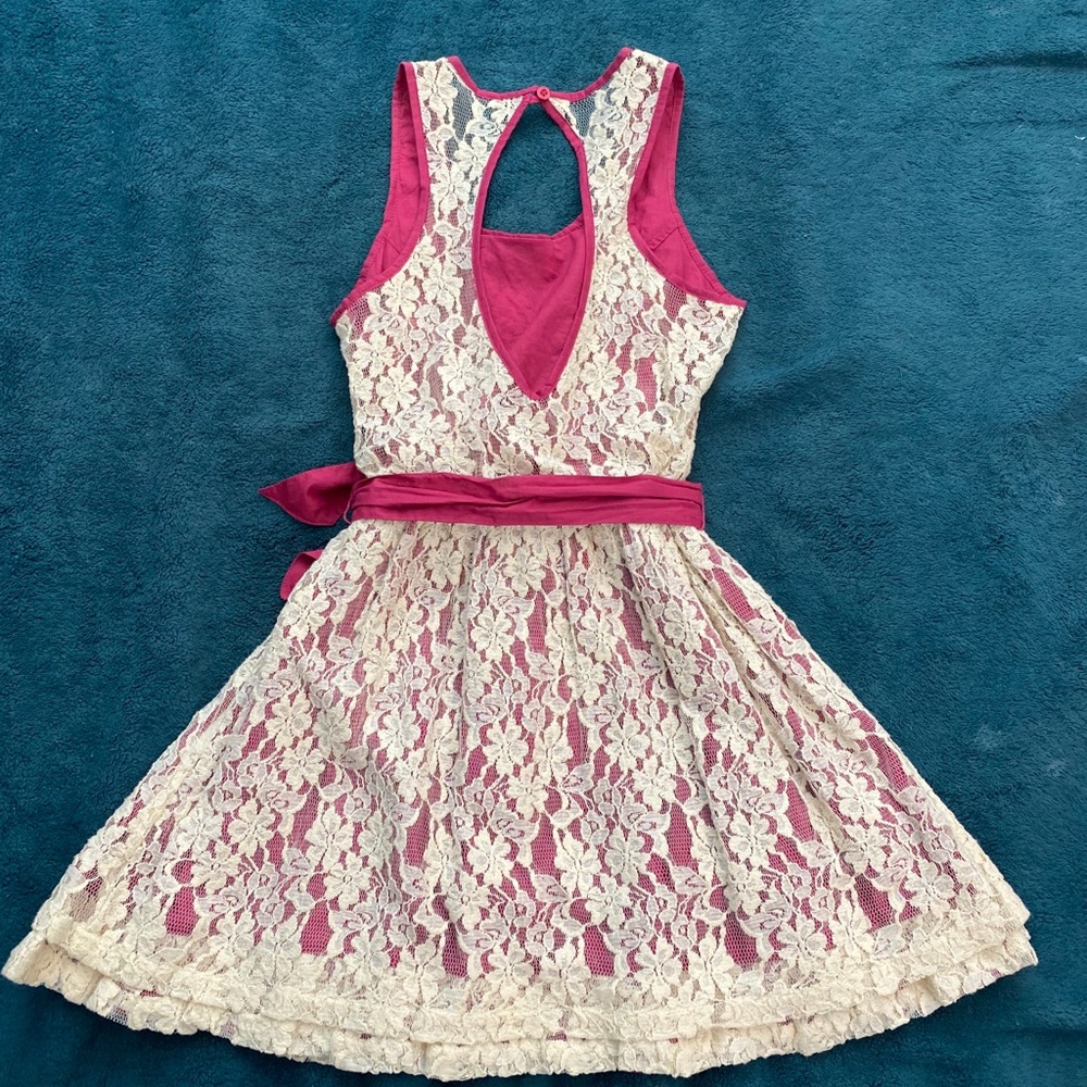 Dress - Picture 2 of 2